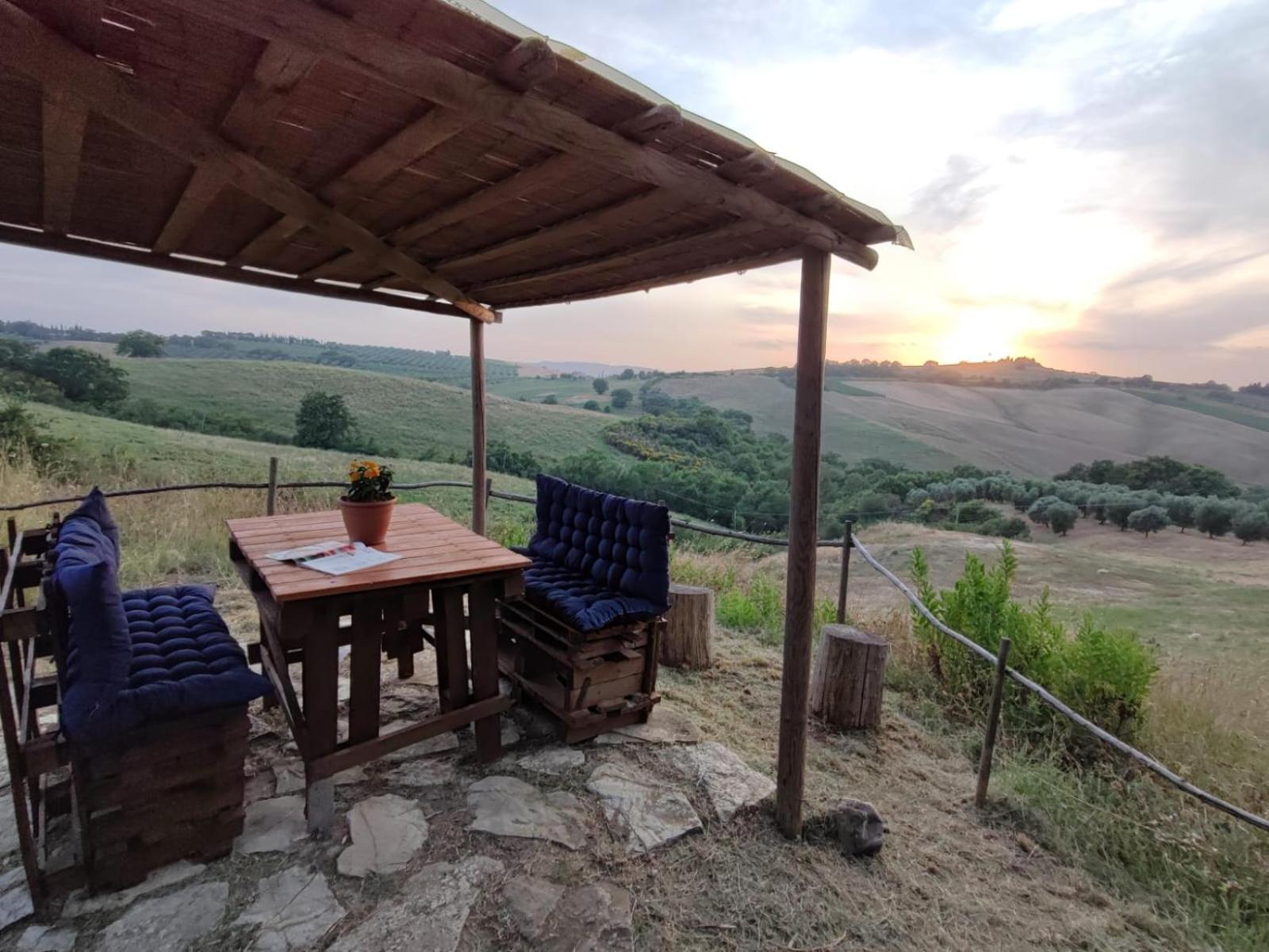 Agriturismo Podere Cherzo Cinigiano Exterior foto
